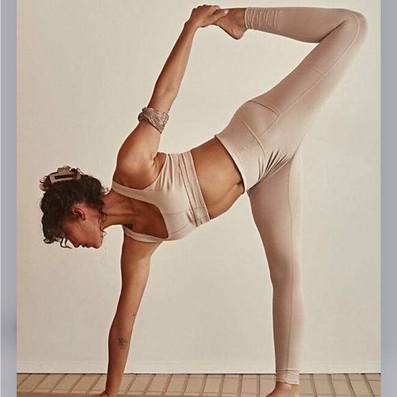 Free People Pants - FREE PEOPLE OUT OF YOUR LEAGUE CLAY LEGGINGS